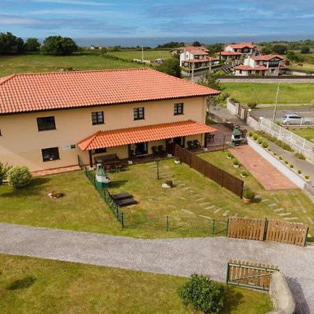 Apartamentos El Acebo Navés Екстериор снимка