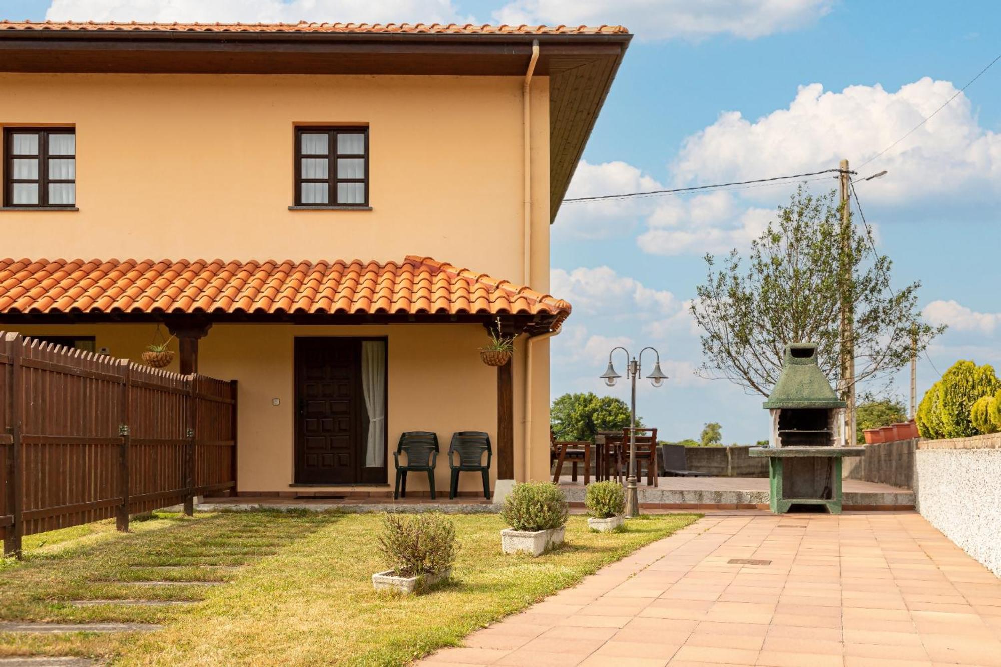 Apartamentos El Acebo Navés Екстериор снимка
