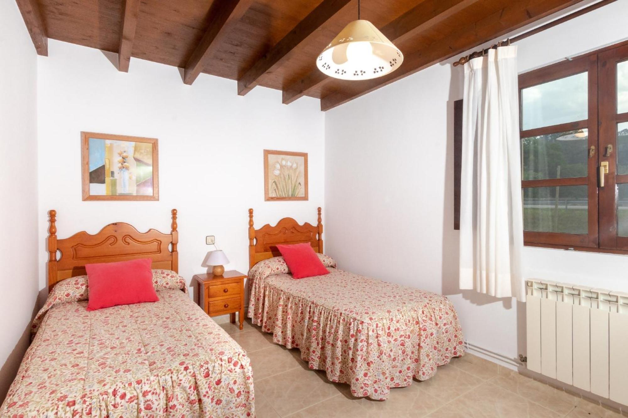 Apartamentos El Acebo Navés Екстериор снимка