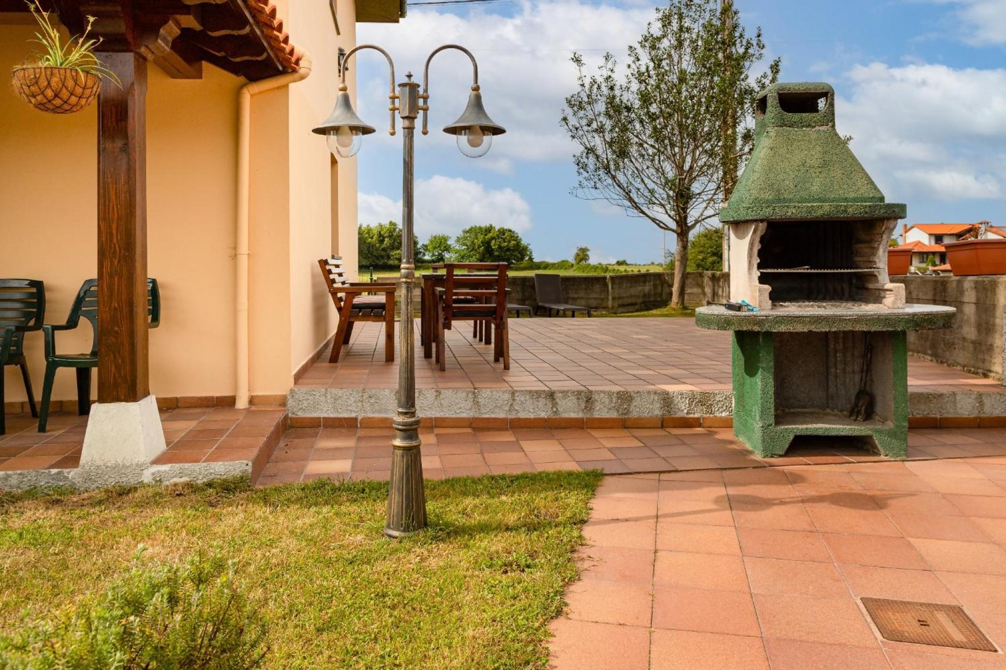 Apartamentos El Acebo Navés Екстериор снимка